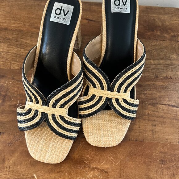 DV by Dolce Vita - Tan & Black Sandal - 9.5 - Picture 9 of 9